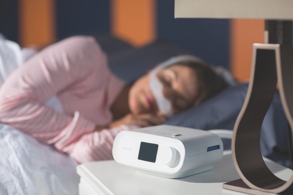 Sleep therapy treatment with CPAP machine